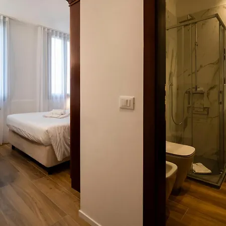 Alloggi Marinella 3*