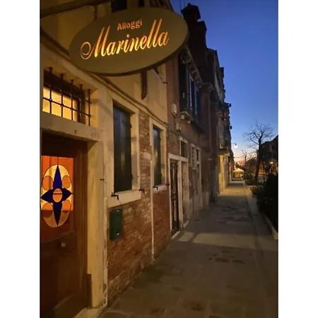 Alloggi Marinella Vendégház *